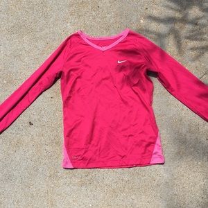 Nike women’s work out long sleeve shirt